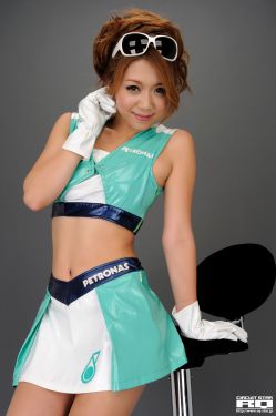 郑靓歆